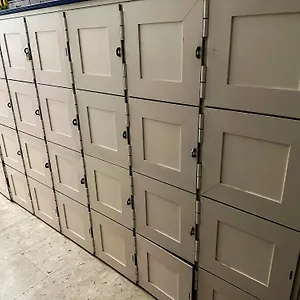 Sina Rent Ostello